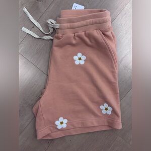 Current Air Shorts with daisy appliqués size small coral peach
